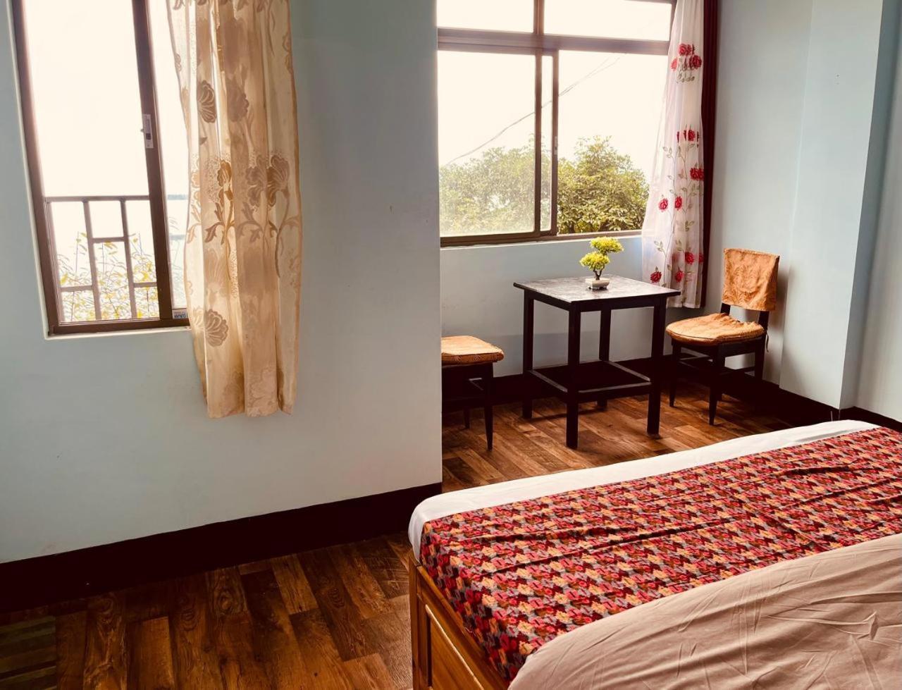 Forest Lodge - 80 Mts From Mall Road Darjeeling  Exterior foto