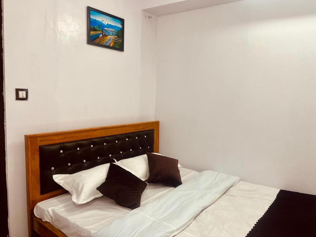 Forest Lodge - 80 Mts From Mall Road Darjeeling  Exterior foto